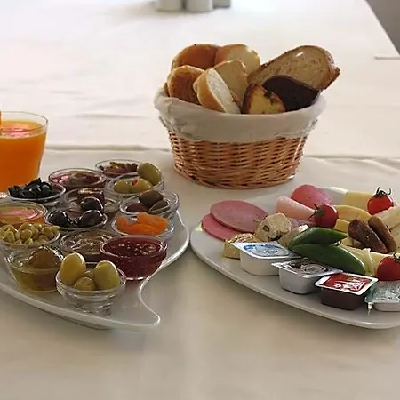 Bronze Hotell Gümbet